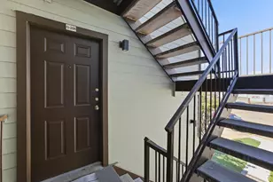 3129 Sondra Dr, Fort Worth, TX 76107 - Photo 4