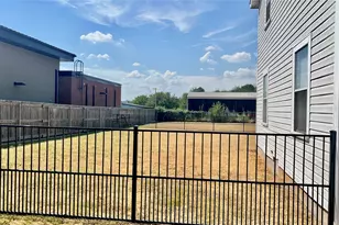 115 N Denton St, Weatherford, TX 76086 - Photo 2