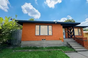 2732 W Jefferson Blvd, Dallas, TX 75211 - Photo 2