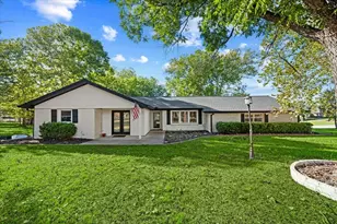 100 Hilltop Ct, Willow Park, TX 76087 - Photo 1
