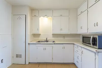2328 Ave D, Abilene, TX 79601 - Photo 8