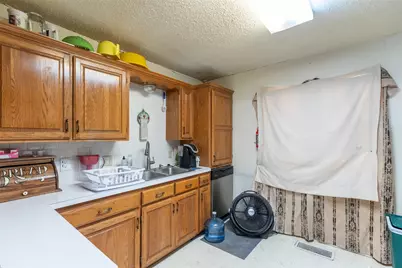 2328 Ave D, Abilene, TX 79601 - Photo 22