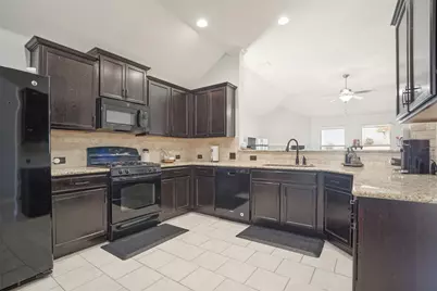14317 Mariposa Lily Lane, Fort Worth, TX 76052 - Photo 4