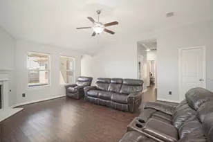 14317 Mariposa Lily Ln, Fort Worth, TX 76052 - Photo 8
