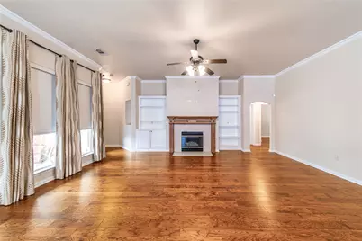 3505 Silverwood Drive, Carrollton, TX 75007 - Photo 4