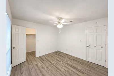 70 Legend Road, Benbrook, TX 76132 - Photo 10