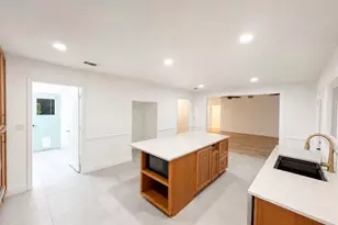 70 Legend Rd, Benbrook, TX 76132 - Photo 20