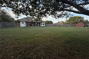 613 Sapphire Blvd, Hewitt, TX 76643 - Photo 24