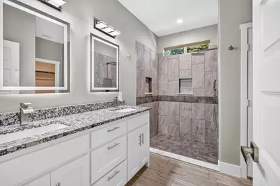 1093 Oak Ridge Drive, Oak Ridge, TX 75160 - Photo 10