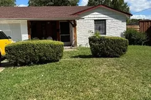 9051 Woodshore Cir, Dallas, TX 75243 - Photo 2