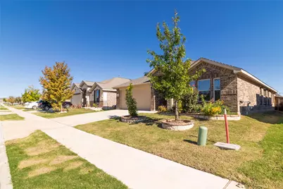 8912 Finn Lane, Fort Worth, TX 76131 - Photo 2