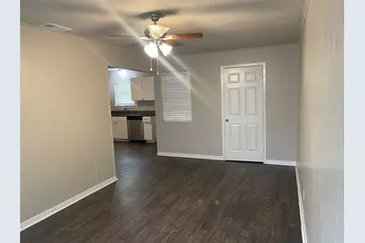 618 Rolling Ridge Drive, Lewisville, TX 75067 - Photo 4
