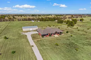 168 Hawk Ridge Rd, Decatur, TX 76234 - Photo 32