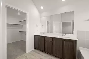 2605 River Bank Dr, Burleson, TX 76028 - Photo 10
