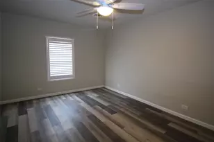 231 N 5th Ave, Munday, TX 76371 - Photo 8