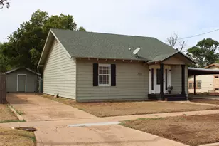 231 N 5th Ave, Munday, TX 76371 - Photo 2