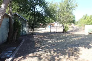 231 N 5th Ave, Munday, TX 76371 - Photo 22