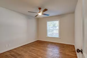 308 W Avenue F, Garland, TX 75040 - Photo 12