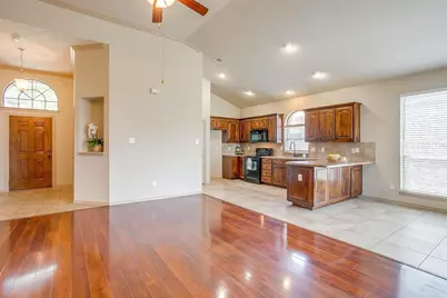 1136 Roping Reins Way, Fort Worth, TX 76052 - Photo 6