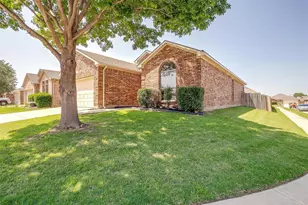 1136 Roping Reins Way, Fort Worth, TX 76052 - Photo 2