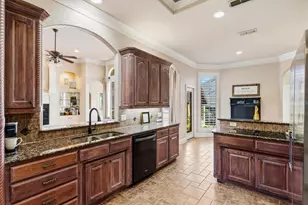 8200 Edgemont Ct, North Richland Hills, TX 76182 - Photo 10