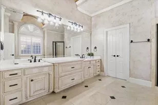 8200 Edgemont Ct, North Richland Hills, TX 76182 - Photo 20