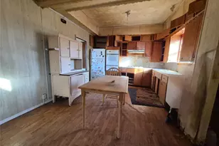 307 W Spruce St, Whitewright, TX 75491 - Photo 8