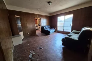 307 W Spruce St, Whitewright, TX 75491 - Photo 20