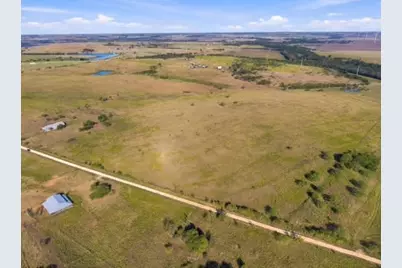 1203 H.C.R 3220, Penelope, TX 76676 - Photo 2