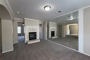 904 Shady Brook Ln, Cedar Hill, TX 75104 - Photo 4