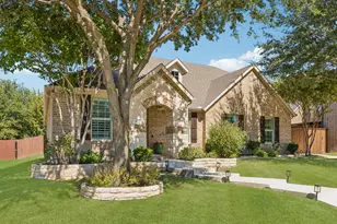 421 Komron Ct, Prosper, TX 75078 - Photo 2