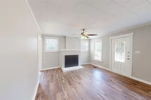 300 W Moore St, Sherman, TX 75090 - Photo 4