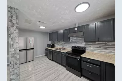 21 W Townhouse Lane #33, Grand Prairie, TX 75052 - Photo 12