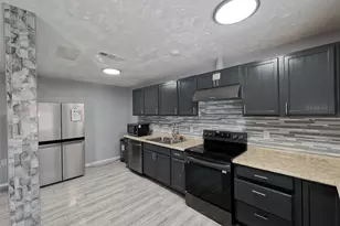 21 W Townhouse Ln, Grand Prairie, TX 75052 - Photo 12