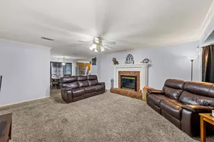 926 Rolling Hills Dr, Hewitt, TX 76643 - Photo 2