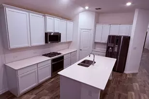 7300 Black Cherry Ln, McKinney, TX 75071 - Photo 6