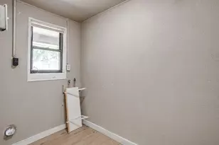 913 Jameson St, Weatherford, TX 76086 - Photo 28