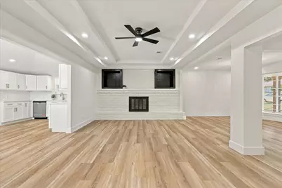 115 N Venice Drive, Duncanville, TX 75116 - Photo 2