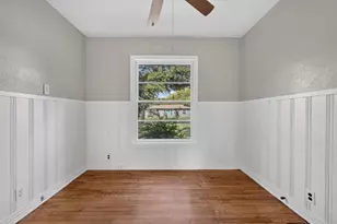 4833 Black Oak Ln, River Oaks, TX 76114 - Photo 16