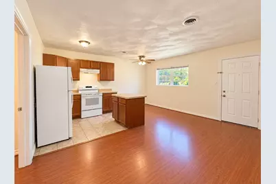 211 Skyway Drive #8, Euless, TX 76040 - Photo 4