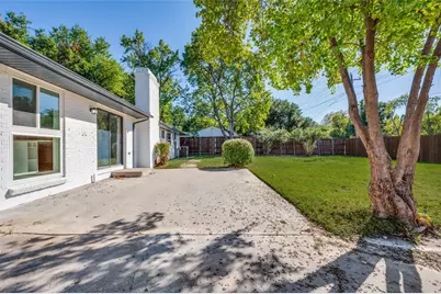 10435 Cromwell Drive, Dallas, TX 75229 - Photo 22