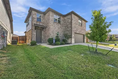 7700 Gangway Drive, Fort Worth, TX 76179 - Photo 2