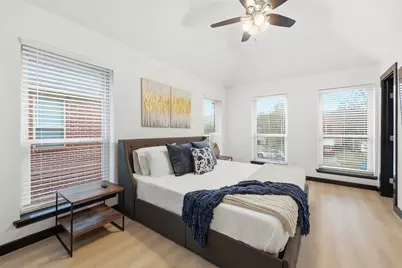 1214 W Hudgins, Grapevine, TX 76051 - Photo 20