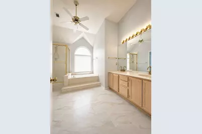 10512 Napa Valley Drive, Frisco, TX 75035 - Photo 14