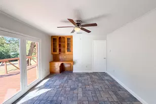 15830 Hilltop Dr, Kemp, TX 75143 - Photo 8