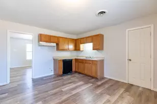 225 N Bowie Dr, Abilene, TX 79603 - Photo 6