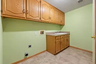 1605 Heather Ct, Cleburne, TX 76033 - Photo 18