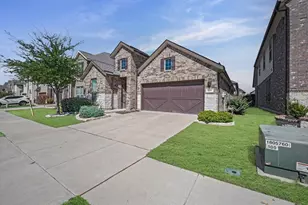 2157 Bailey St, Carrollton, TX 75010 - Photo 2