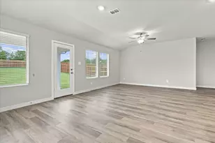 308 Winchester Ln, Sherman, TX 75092 - Photo 10
