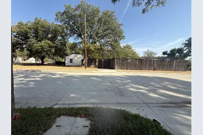 1800 Cottonwood Road, Carrollton, TX 75006 - Photo 6